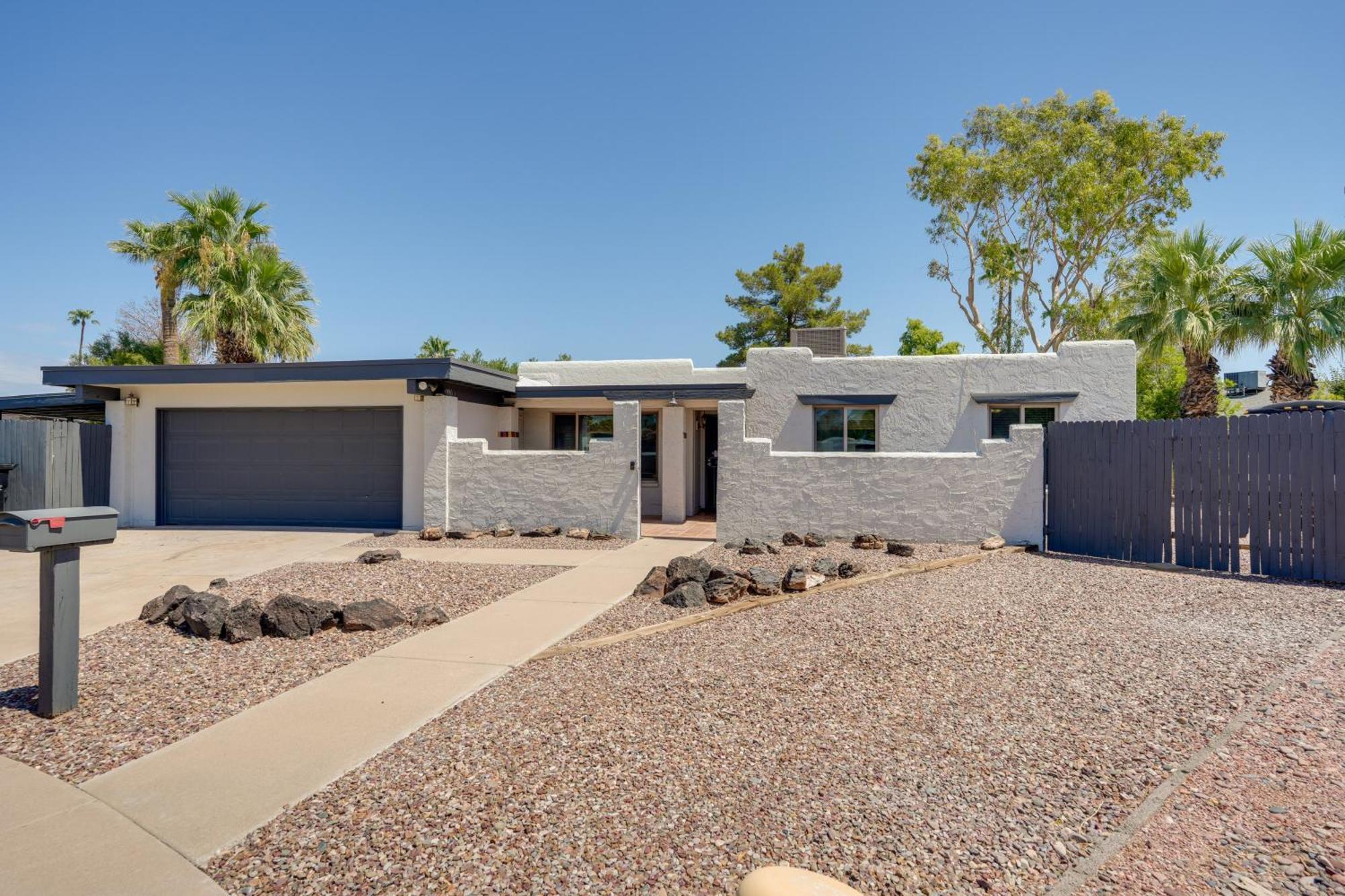 Phoenix Home With Pool About 10 Mi To Camelback Mtn Exterior photo